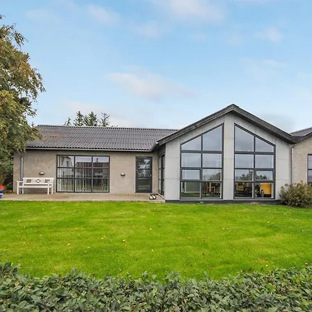 Nyaraló Veslos